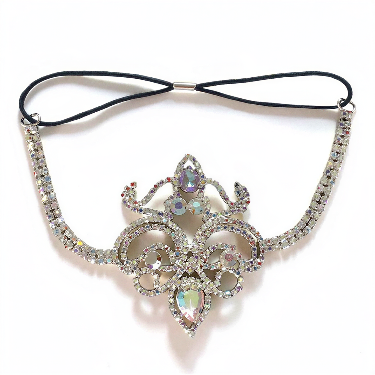 Crystal Thigh Chain in Silver — cyberpunk